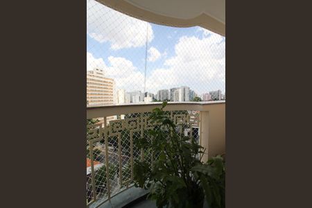 Apartamento à venda com 155m², 3 quartos e 3 vagas Apartamento à venda com 155m², 3 quartos e 3 vagasVaranda da Suíte