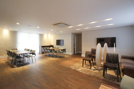 Apartamento à venda com 155m², 3 quartos e 3 vagas Apartamento à venda com 155m², 3 quartos e 3 vagasÁrea comum - Salão de festas