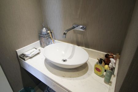 Apartamento à venda com 155m², 3 quartos e 3 vagas Apartamento à venda com 155m², 3 quartos e 3 vagasLavabo