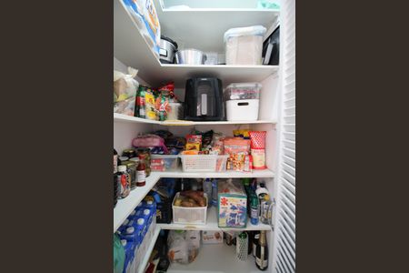 Apartamento à venda com 155m², 3 quartos e 3 vagas Apartamento à venda com 155m², 3 quartos e 3 vagasDespensa