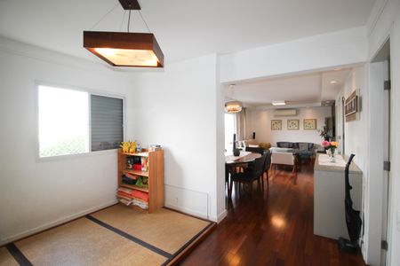 Apartamento à venda com 155m², 3 quartos e 3 vagas Apartamento à venda com 155m², 3 quartos e 3 vagasSala 2