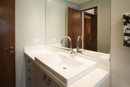 Apartamento à venda com 155m², 3 quartos e 3 vagas Apartamento à venda com 155m², 3 quartos e 3 vagasBanheiro da Suíte 3