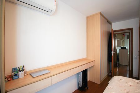 Apartamento à venda com 155m², 3 quartos e 3 vagas Apartamento à venda com 155m², 3 quartos e 3 vagasSuíte