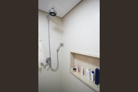 Apartamento à venda com 155m², 3 quartos e 3 vagas Apartamento à venda com 155m², 3 quartos e 3 vagasBanheiro da Suíte 1