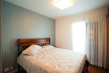 Apartamento à venda com 155m², 3 quartos e 3 vagas Apartamento à venda com 155m², 3 quartos e 3 vagasSuíte