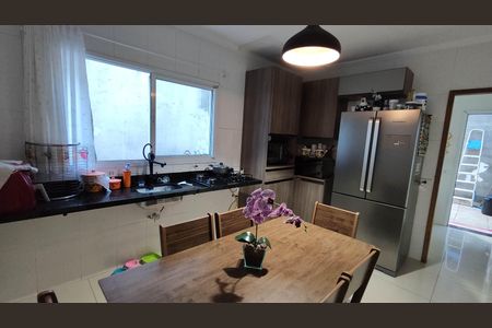 Casa para alugar com 200m², 3 quartos e 3 vagasCozinha