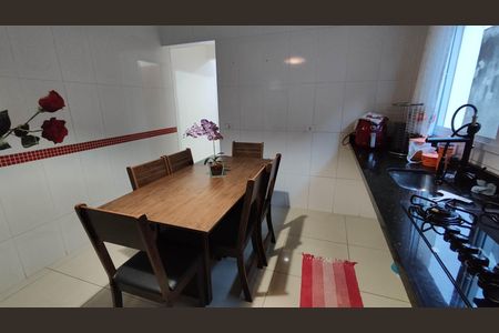 Casa para alugar com 200m², 3 quartos e 3 vagasCozinha
