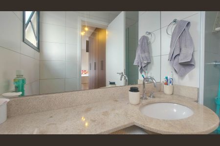 Apartamento à venda com 65m², 2 quartos e 2 vagas Apartamento à venda com 65m², 2 quartos e 2 vagasSuíte