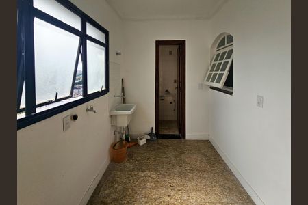 Apartamento à venda com 135m², 3 quartos e 2 vagasÁrea de Serviço