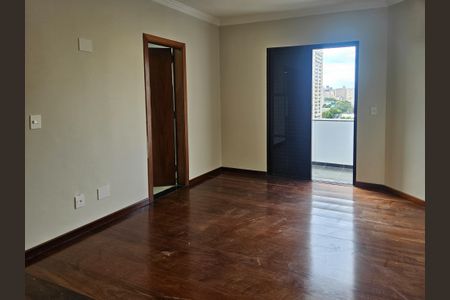 Apartamento à venda com 135m², 3 quartos e 2 vagasSuite 2