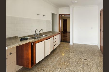 Apartamento à venda com 135m², 3 quartos e 2 vagasCozinha