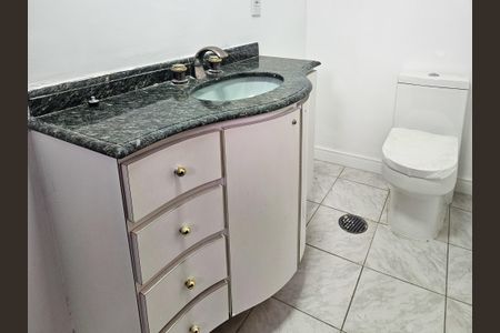 Apartamento à venda com 135m², 3 quartos e 2 vagasBanheiro Suite 2