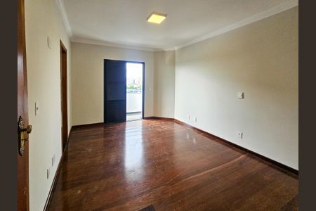 Apartamento à venda com 135m², 3 quartos e 2 vagasSuite 2