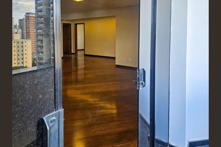 Apartamento à venda com 135m², 3 quartos e 2 vagasVaranda da Sala