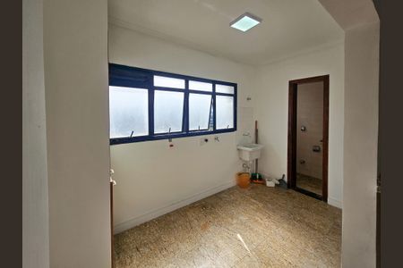 Apartamento à venda com 135m², 3 quartos e 2 vagasÁrea de Serviço