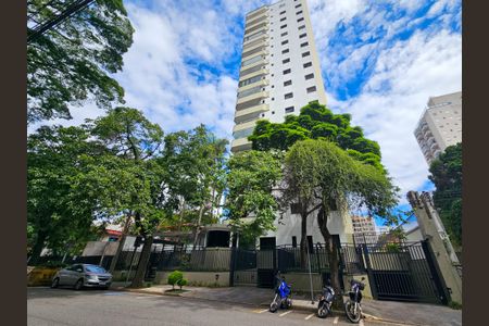 Apartamento à venda com 135m², 3 quartos e 2 vagasFachada