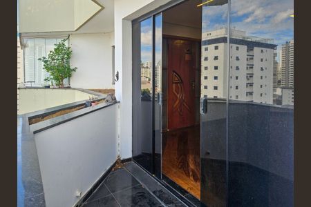 Apartamento à venda com 135m², 3 quartos e 2 vagasVaranda da Sala