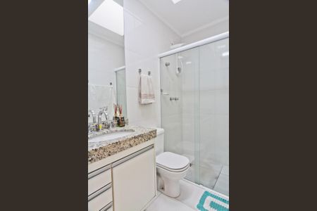 Casa à venda com 86m², 3 quartos e 2 vagas Casa à venda com 86m², 3 quartos e 2 vagasBanheiro