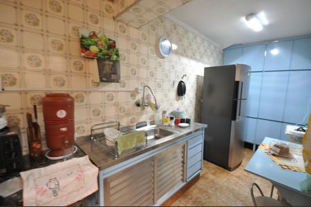 Casa à venda com 145m², 3 quartos e 2 vagasCozinha