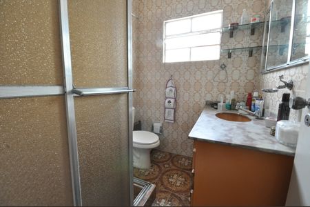 Casa à venda com 145m², 3 quartos e 2 vagasBanheiro do Quarto Suíte