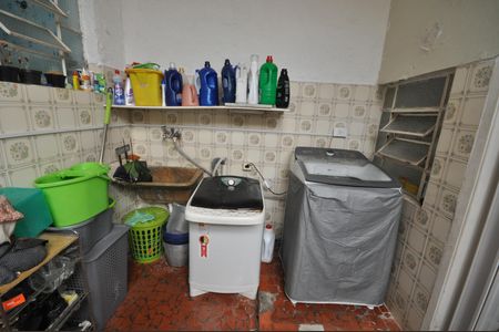 Casa à venda com 145m², 3 quartos e 2 vagasÁrea de Serviço