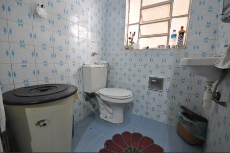 Casa à venda com 145m², 3 quartos e 2 vagasBanheiro de serviço