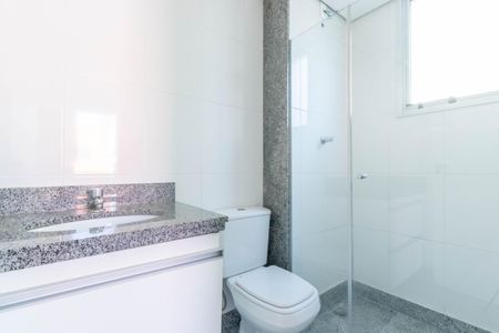 Apartamento para alugar com 115m², 3 quartos e 2 vagas Apartamento para alugar com 115m², 3 quartos e 2 vagasBanheiro