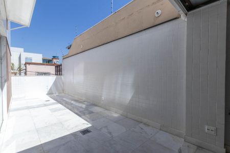 Apartamento para alugar com 115m², 3 quartos e 2 vagas Apartamento para alugar com 115m², 3 quartos e 2 vagasTerraço