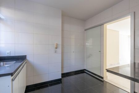 Apartamento para alugar com 115m², 3 quartos e 2 vagas Apartamento para alugar com 115m², 3 quartos e 2 vagasCozinha