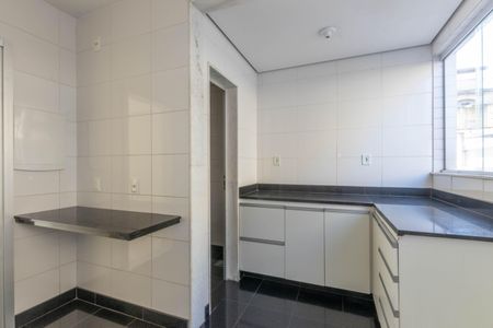 Apartamento para alugar com 115m², 3 quartos e 2 vagas Apartamento para alugar com 115m², 3 quartos e 2 vagasCozinha