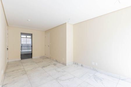 Apartamento para alugar com 115m², 3 quartos e 2 vagas Apartamento para alugar com 115m², 3 quartos e 2 vagasSala