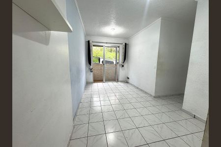 Sala de apartamento para alugar com 2 quartos, 48m² em Jardim Santa Teresinha, São Paulo