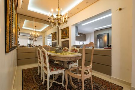 Apartamento à venda com 192m², 3 quartos e 1 vaga Apartamento à venda com 192m², 3 quartos e 1 vagaSala/Cozinha