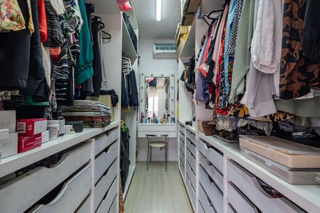 Apartamento à venda com 192m², 3 quartos e 1 vaga Apartamento à venda com 192m², 3 quartos e 1 vagaSuíte 1