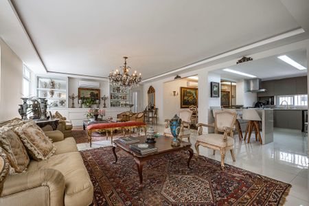 Apartamento à venda com 192m², 3 quartos e 1 vaga Apartamento à venda com 192m², 3 quartos e 1 vagaSala/Cozinha