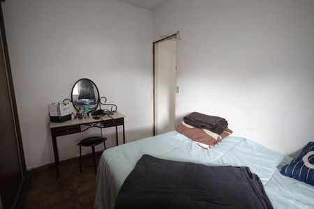 Casa à venda com 238m², 4 quartos e 6 vagas Casa à venda com 238m², 4 quartos e 6 vagasQuarto 3