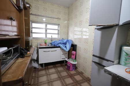 Casa à venda com 238m², 4 quartos e 6 vagas Casa à venda com 238m², 4 quartos e 6 vagasCozinha 2