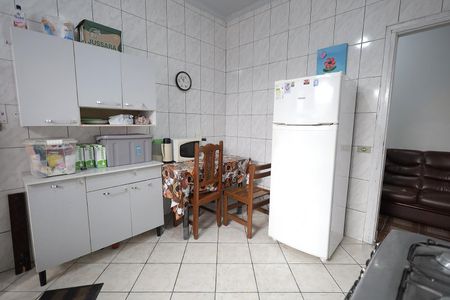 Casa à venda com 238m², 4 quartos e 6 vagas Casa à venda com 238m², 4 quartos e 6 vagasCozinha