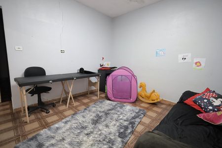 Casa à venda com 238m², 4 quartos e 6 vagas Casa à venda com 238m², 4 quartos e 6 vagasQuarto 2