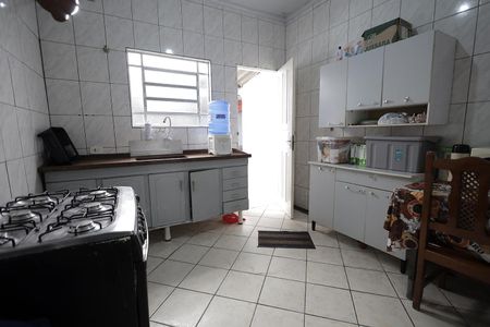 Casa à venda com 238m², 4 quartos e 6 vagas Casa à venda com 238m², 4 quartos e 6 vagasCozinha