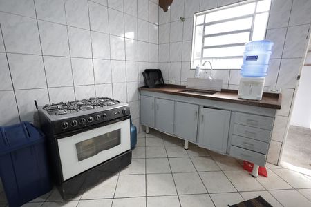 Casa à venda com 238m², 4 quartos e 6 vagas Casa à venda com 238m², 4 quartos e 6 vagasCozinha