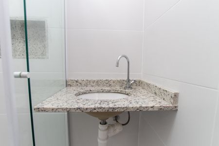 Apartamento à venda com 40m², 2 quartos e sem vaga Apartamento à venda com 40m², 2 quartos e sem vagaBanheiro
