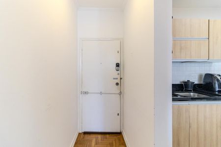 Corredor de Entrada de apartamento para alugar com 1 quarto, 64m² em Vila Buarque, São Paulo