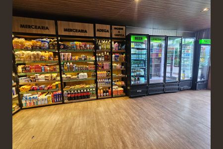 Apartamento para alugar com 35m², 1 quarto e 1 vaga Apartamento para alugar com 35m², 1 quarto e 1 vagaMercado