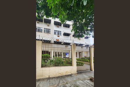 Apartamento para alugar com 138m², 4 quartos e 1 vagaFachada do Condomínio 