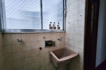 Apartamento para alugar com 138m², 4 quartos e 1 vagaÁrea de Serviço 