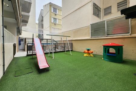 Apartamento para alugar com 138m², 4 quartos e 1 vagaÁrea Comum 