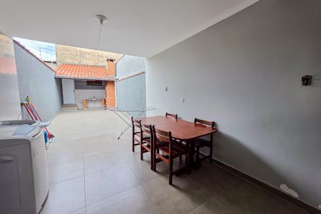 Casa à venda com 132m², 3 quartos e 2 vagas