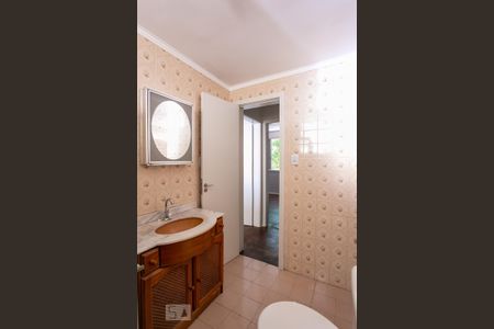 Banheiro  de apartamento para alugar com 2 quartos, 62m² em Partenon, Porto Alegre