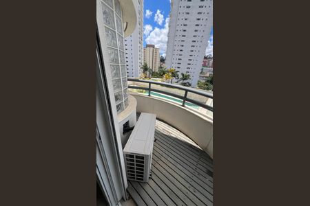 Apartamento à venda com 150m², 1 quarto e 2 vagasVaranda da Suíte 